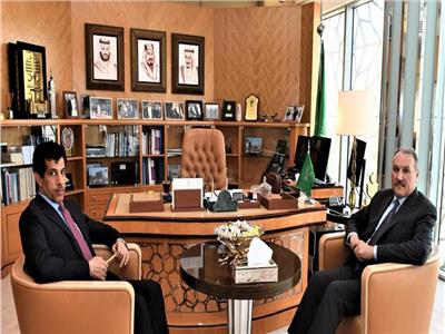 السفير السعودي لدى مصر يلتقي بنظيره القطري