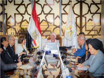 «البيئة» و«سيداري» يناقشان تقرير حالة البيئة في مصر لعام 2022