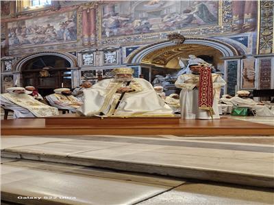 البابا تواضروس يصلي قداس الأحد بكاتدرائية «يوحنا اللاتيران» مع شعب إيبارشية روما