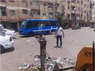 تكثيف حملات النظافة ورفع تجمعات القمامة بشوارع «بشتيل»| صور