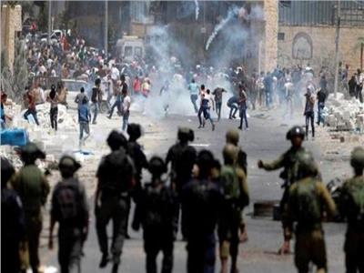 مواجهات بين طلبة جامعة فلسطينية وقوات الاحتلال الإسرائيلي بشمال الخليل