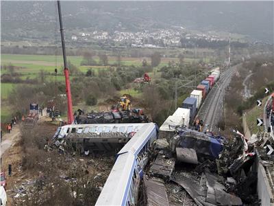 عائلات ضحايا مأساة القطار في اليونان يقاضون رئيس الوزراء ومسؤولين