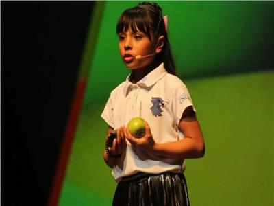 الطفلة المعجزة.. طفلة مكسيكية تتغلب على التنمر بذكاء «أينشتاين»