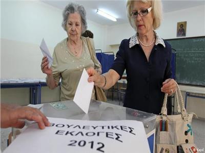 اليونانيون يدلون بأصواتهم في الانتخابات البرلمانية اليوم