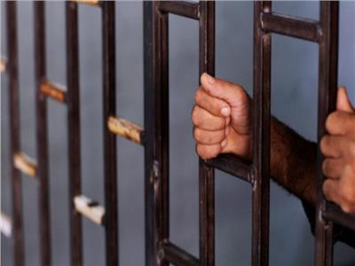 حبس طالب تعدى على مراقب منعه من الغش في بني سويف 