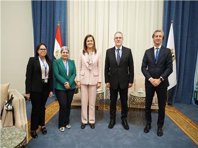 وزيرة التخطيط تواصل لقاءاتها الثنائية بشرم الشيخ