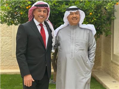 محمد عبده  وعمرالعبداللات يغنيان في حضرة الملوك
