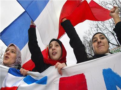 النيابة تطلب محاكمة مجموعة معادية للمسلمين في فرنسا