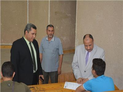 نائب رئيس جامعة الأزهر يتفقد لجان امتحانات اللجان بأسيوط 