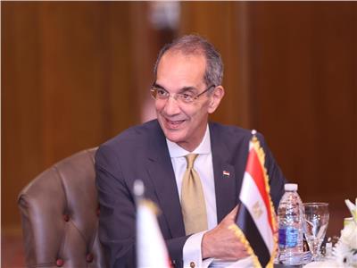 وزير الاتصالات يستعرض تجارب مصر في بناء مجتمع رقمي مستدام