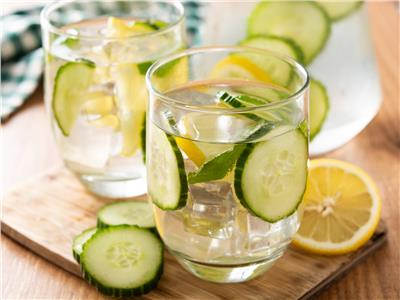 ماء الخيار الأبرز.. مشروبات تساعد على فقدان الوزن في الصيف