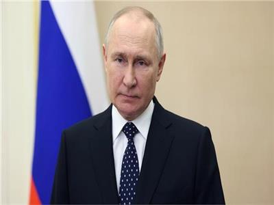 الرئيس الروسي يطالب بتنظيم العمل في خيرسون لمساعدة آلاف المتضررين بعد تدمير محطة كاخوفسكايا
