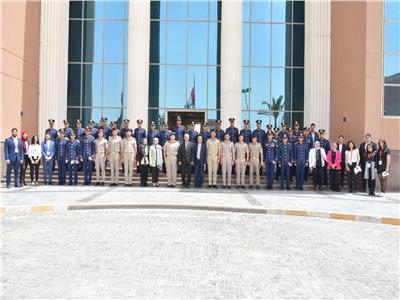 الأكاديمية العسكرية تنظم زيارة لأعضاء هيئة التدريس والطلاب لجامعة القاهرة التكنولوجية  