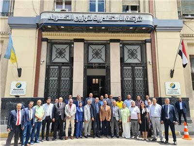 رئيس كهرباء الإسكندرية يستقبل وفدًا من نقابة العاملين بالطاقة بجمهورية أوزبكستان
