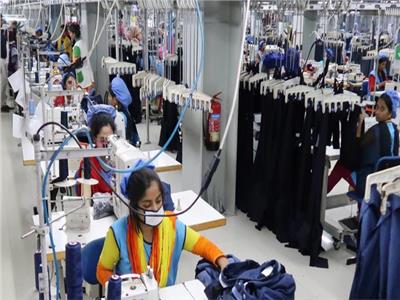 شعبة الملابس: براندات عالمية اتجهت للتصنيع في مصر بسبب زيادة تكلفة الاستيراد