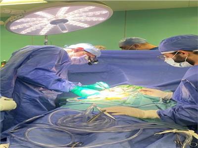 قسم القلب بمستشفى جامعة أسوان يجري عملية قلب مفتوح لسيدة