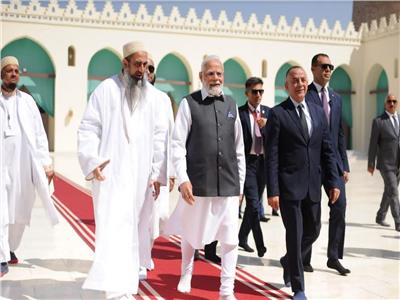 رئيس وزراء الهند يزور مسجد الحاكم بأمر الله بالقاهرة التاريخية| صور