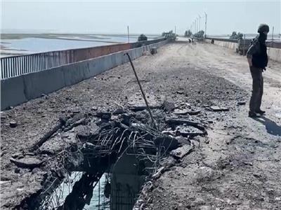 بدء ترميم جسر «تشونجار» بعد تعرضه لقصف أوكراني