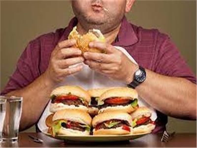 حسام موافي يحذر من تناول الأنسولين لزيادة الوزن لغير المصابين بالسكري