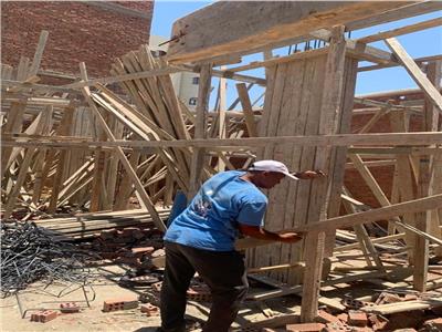 حملات مكثفة للتصدي لمخالفات البناء بمدينة الفيوم وإزالة التعديات في المهد  