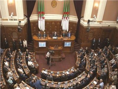 البرلمان الجزائري يقر الصيغة الجديدة لتنظيم عمل الصحفيين لحساب وسائل إعلام أجنبية