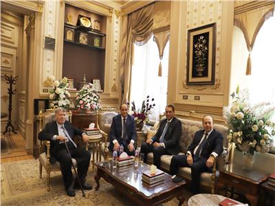 رئيس مجلس القضاء الأعلى يستقبل وزير المجالس النيابية ومساعد أول وزير العدل