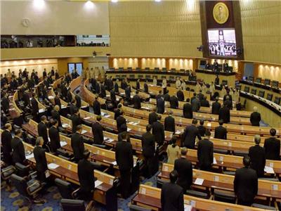 محكمة تايلاندية تعلق عضوية زعيم حزب «التقدم إلى الأمام» في البرلمان