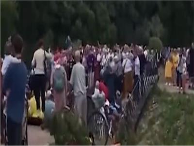 بالفيديو| انهيار جسر مشاة في مدينة روسيا