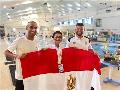 حكايات| مصرية تتربع على عرش بطولات السباحة العالمية في السبعين