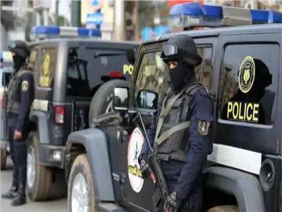 «شاهد الشرطة فهرب».. مطاردة تنتهي بسقوط لص سرق أجنبيًا بالقاهرة