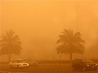  مدينة أبوسمبل تتعرض لعاصفة ترابية وموجة من الطقس السيئ