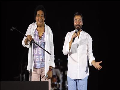 محمد منير يُغني مع حميد الشاعري أغنية «عالم جرئ»