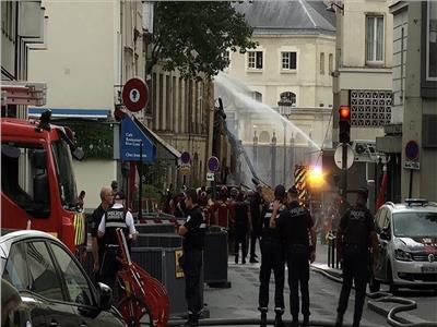 إصابة 5 أشخاص في انفجار بمبنى شمال باريس
