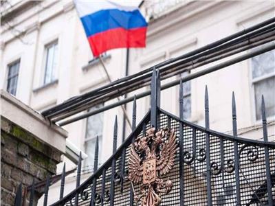 سفارة روسيا لدى لبنان: الغرب يحاول منع إعادة الإعمار في سوريا