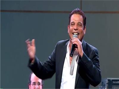 وفاة المطرب أحمد الشوكي صاحب أغنية "أعملك إيه"