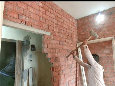 إيقاف أعمال تعديل شقة خلال حملة تفتيشية مفاجئة بحي شمال مدينة ملوى بالمنيا 