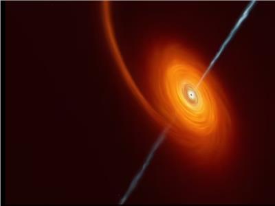 الثقوب السوداء تستمر في «تجشؤ» النجوم التي دمرتها قبل سنوات 