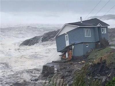 إعصار «لي» يضرب كندا