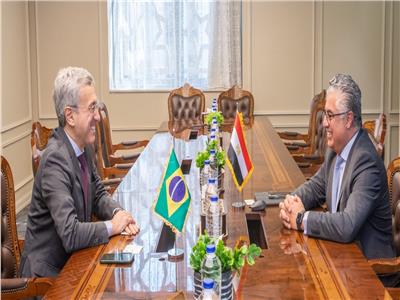 اقتصادية قناة السويس تستقبل سفير البرازيل بالقاهرة لبحث سبل التعاون 