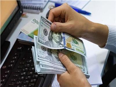 استقرار الجنيه المصري أمام الدولار للشهر الرابع على التوالي