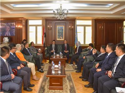 محافظ الإسكندرية يبحث مع قنصل الصين تعزيز التعاون الثنائي