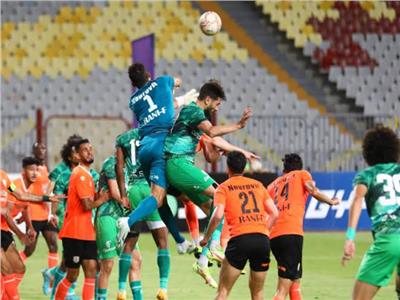 انطلاق مباراة المصري البورسعيدي وفاركو في الدوري