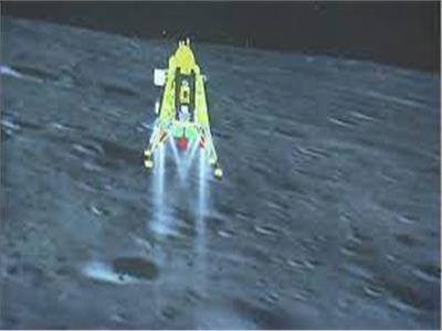 وكالة الفضاء الهندية «غير قلقة» من احتمال إنهاء الروبوت الجوال مهمته القمرية