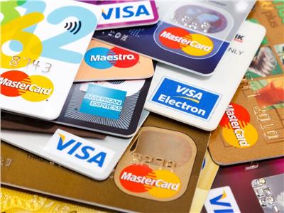 الفرق بين بطاقات الخصم المباشر Debt card وبطاقة المشتريات Credit card