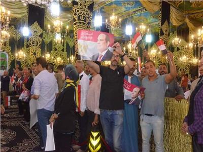 خلال الاحتفال بمولد السيد البدوي بطنطا..  الآلاف يعلنون تأييدهم للرئيس السيسي