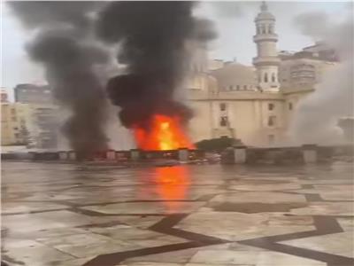 بالصور| السيطرة على حريق بغرفة كهرباء بجوار مسجد أبو العباس بالإسكندرية