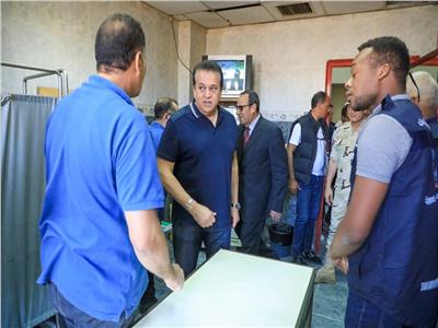 وزير الصحة يتفقد مركزي سيارات الإسعاف في أبوطويلة ومعبر رفح