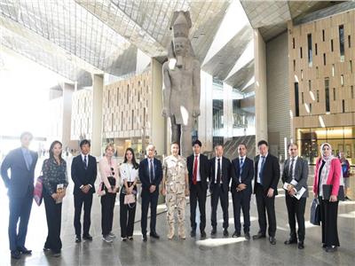 رئيس شركة تايتان كابيتال اليابانية يزور المتحف المصري الكبير