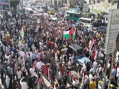 مظاهرات حاشدة بميدان سيدي جابر بالإسكندرية تنديدا بعدوان إسرائيل على غزة | فيديو