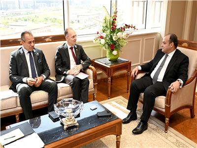 وزير التجارة يبحث مع سفير بلغاريا بالقاهرة تعزيز التعاون الاقتصادي